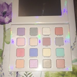 Lorac Beauties who brunch eye shadow palette